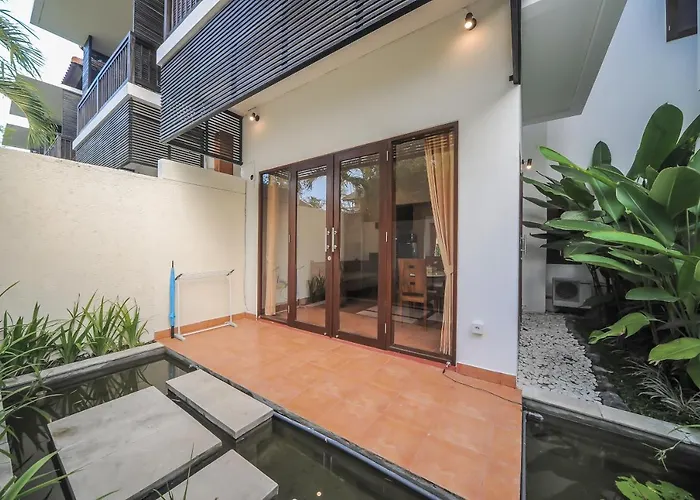 Sayang Terrace House 2* サヌール