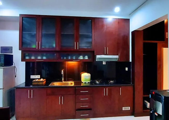 Sayang Terrace House 2*