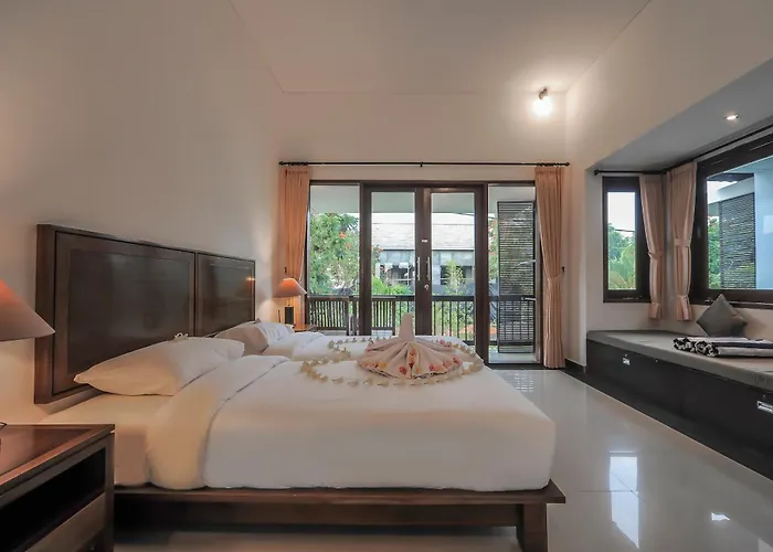 Sayang Terrace House 2* サヌール